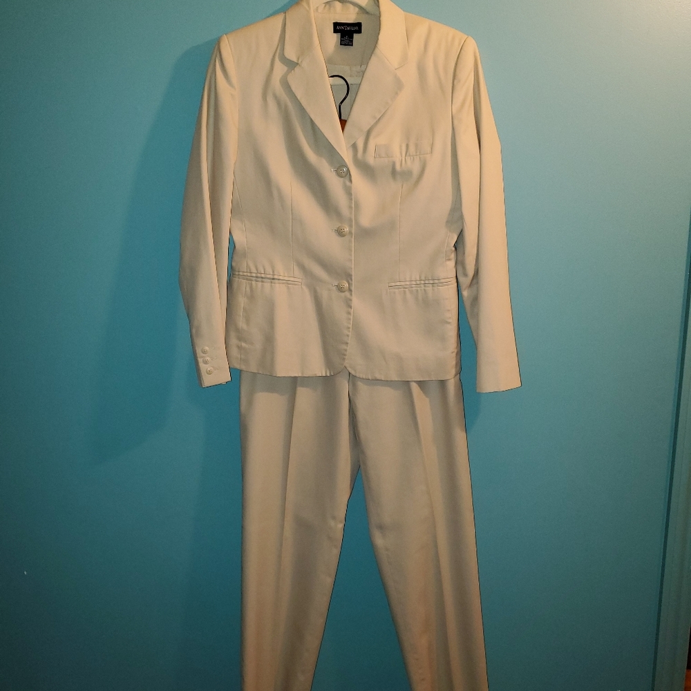Ann Taylor 2-Piece Suit